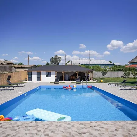 Vendégház Casa Cretu *