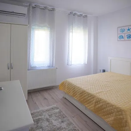 Vendégház Casa Cretu